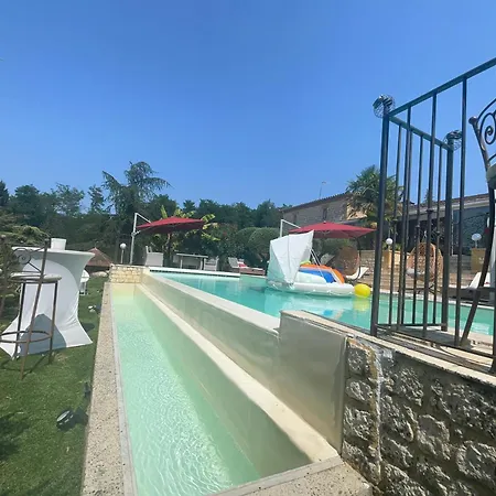 D'hote Rose Avec Petit Dejeuner Sauna Et Jacuzzi En Option 3*