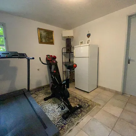 D'hote Rose Avec Petit Dejeuner Sauna Et Jacuzzi En Option בית הארחה סרלה-לה קנדה