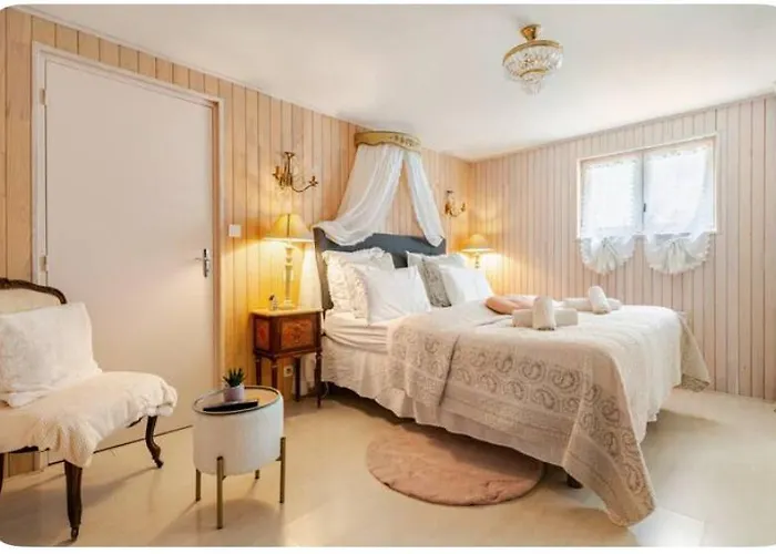 D'hote Rose Avec Petit Dejeuner Sauna Et Jacuzzi En Option